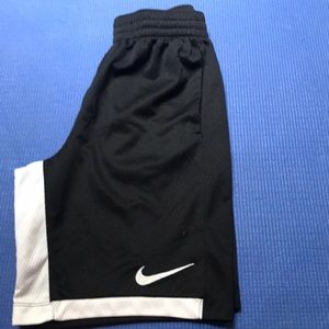🔥🔥3 for $15 Boy’s shorts